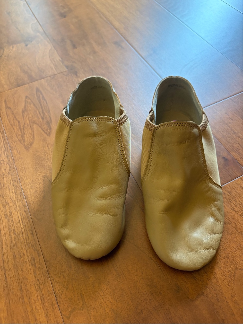 Tan Jazz Shoes Kids 4.5